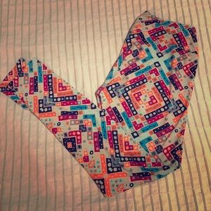 LulaRoe patterned leggings, One Size